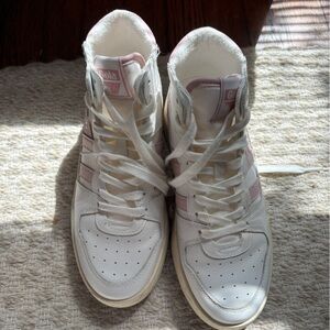 High Top Golas